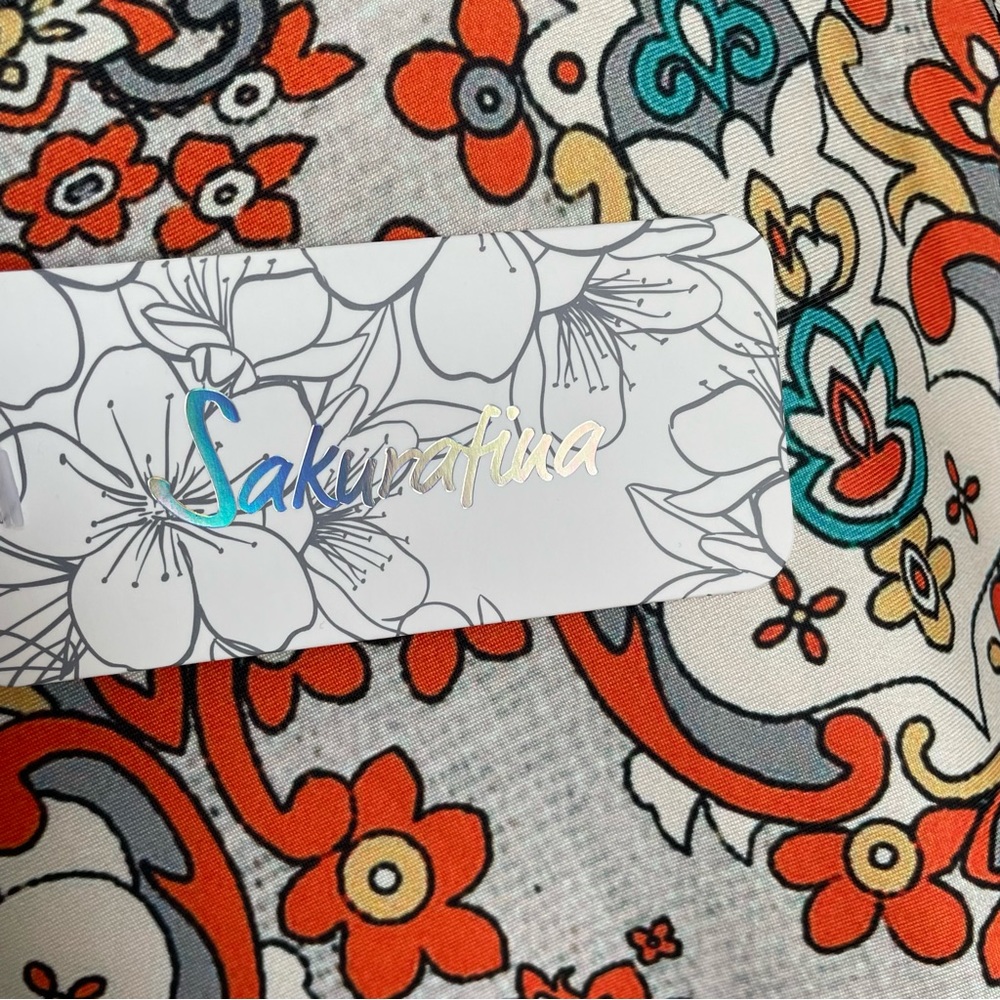 Long Sleeve, Patterned Top - Picture 5 of 6